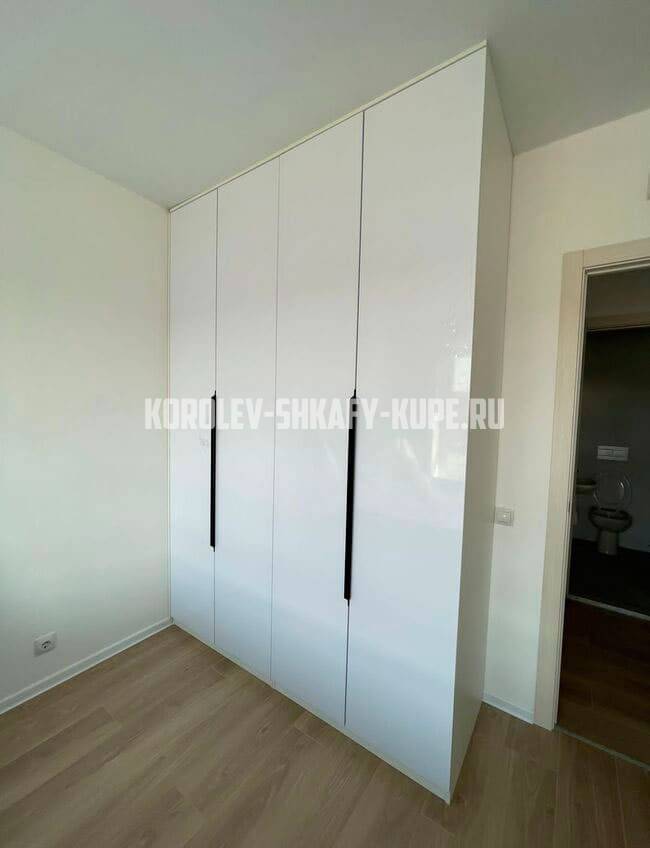 Распашные шкафы Королёв